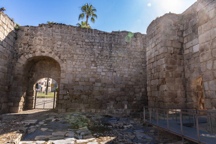 Badajoz - Mérida 042 - Alcazaba.jpg